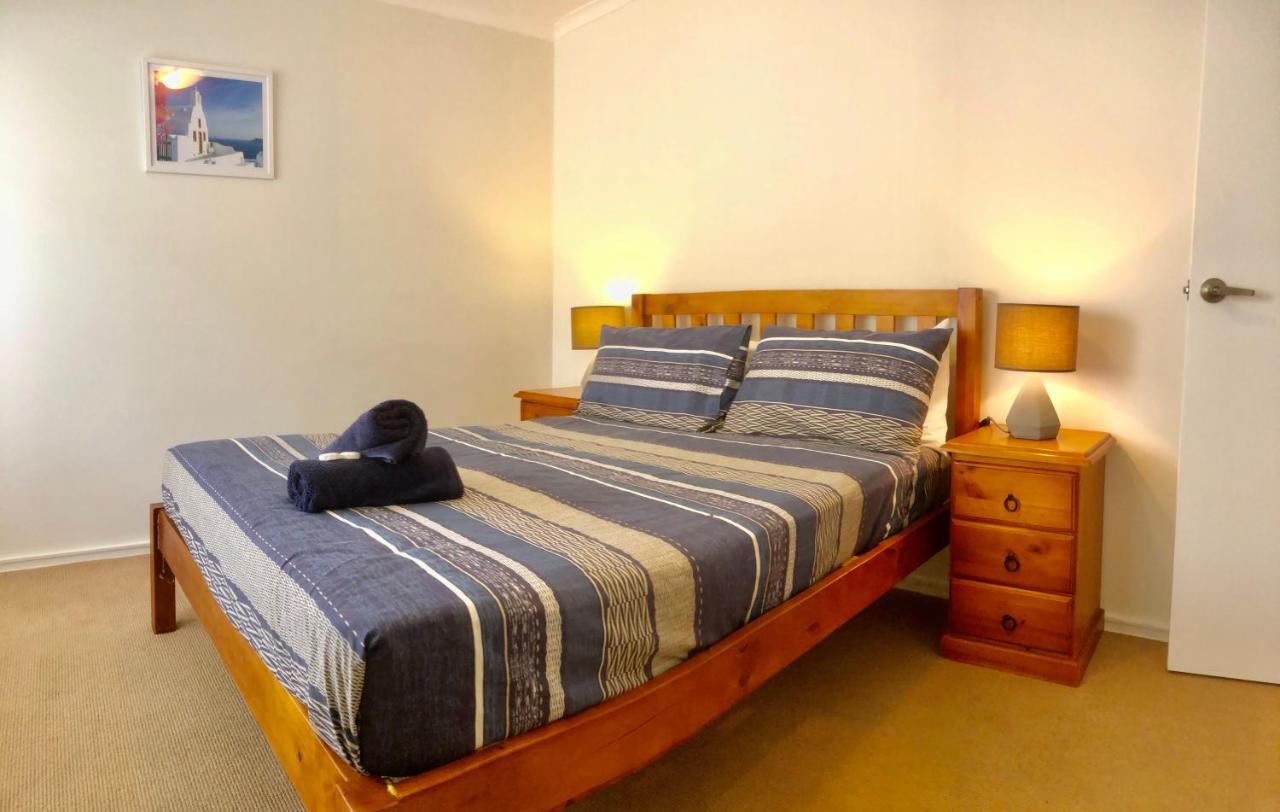 Beach House Opposite Ocean 4 Bed 2 Bathroom With Pool Geraldton Esterno foto