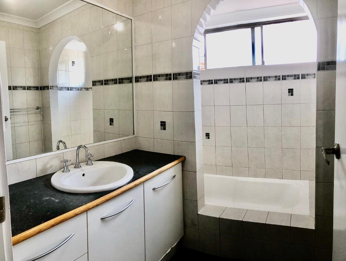 Beach House Opposite Ocean 4 Bed 2 Bathroom With Pool Geraldton Esterno foto